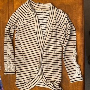 Hem & Thread long cardigan knit top